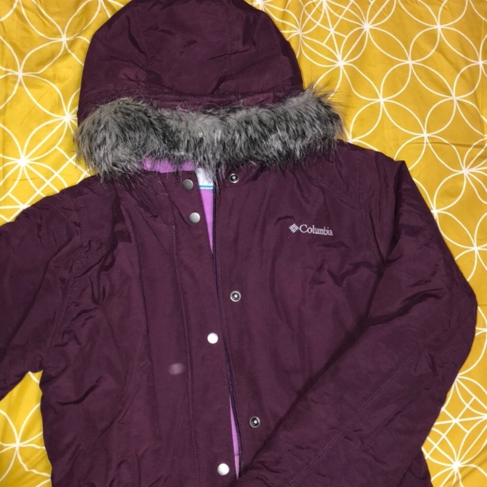 Cute light Winter Columbia Coat Sz L